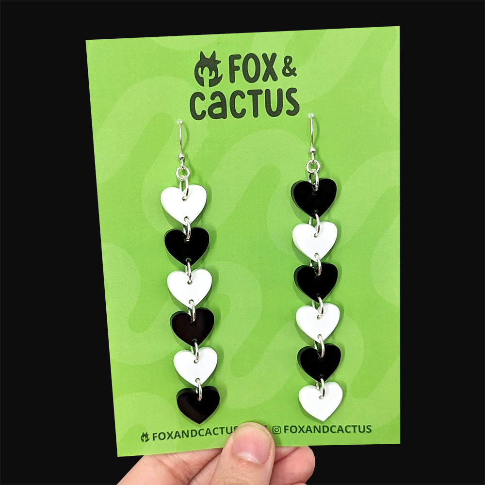 [PREORDER] Beetle-Heart Dangle Earrings